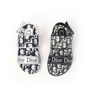 Meet your Posher, Designer